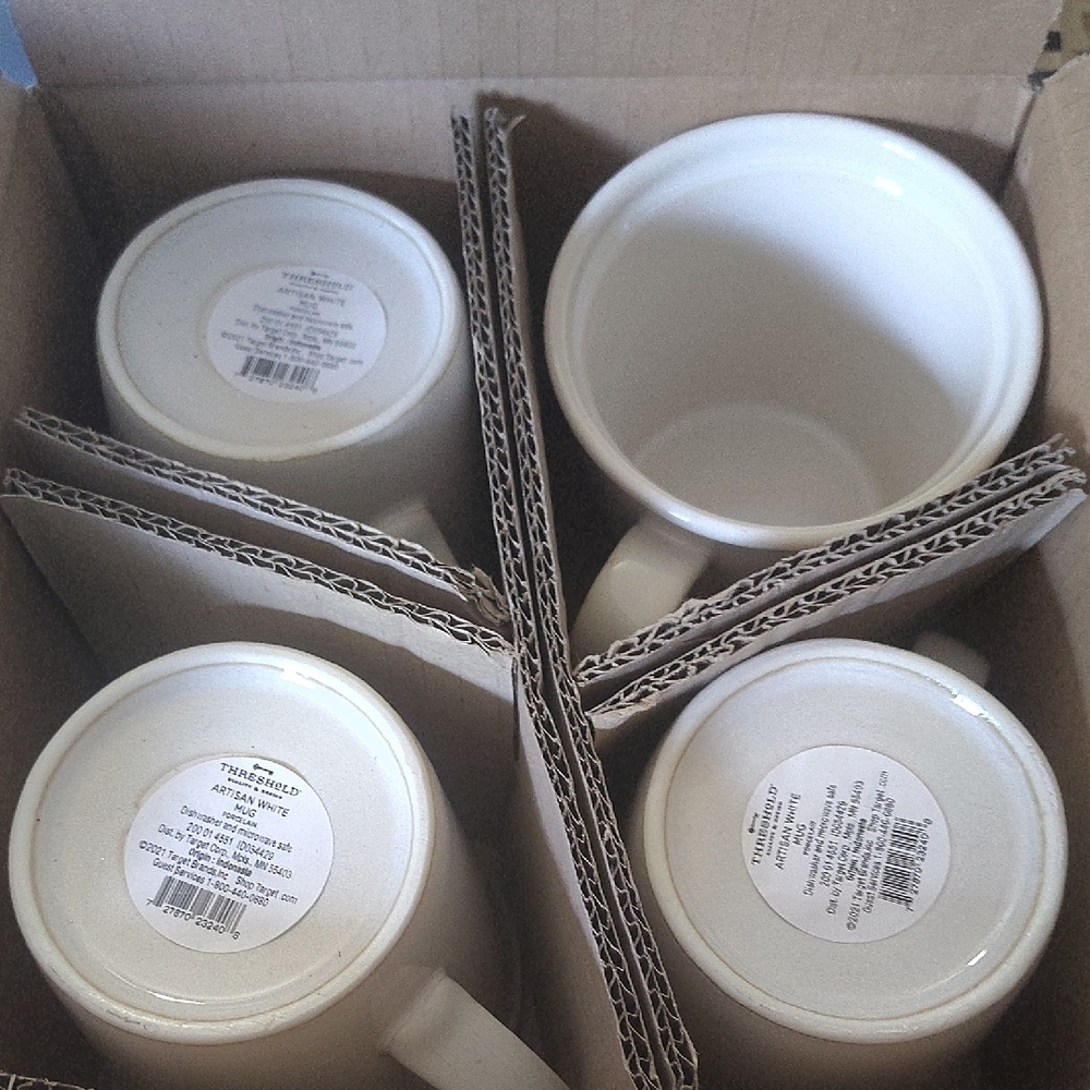 Threshold Artisan White Porcelain Mug 4ct New With Box